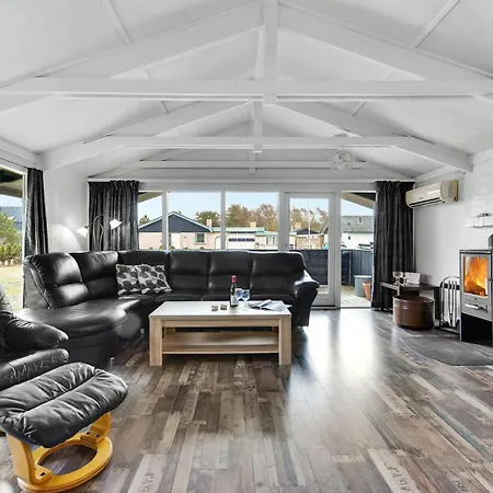 Amazing Home In Blokhus With Sauna *