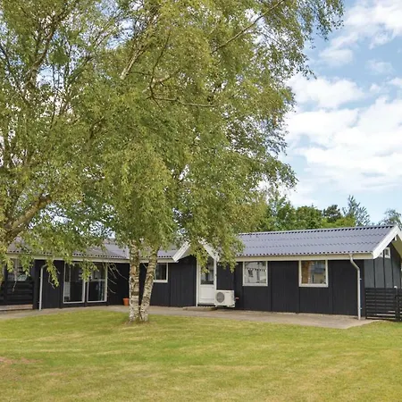 Semesterbostad Amazing Home In Blokhus With Sauna Blokhus