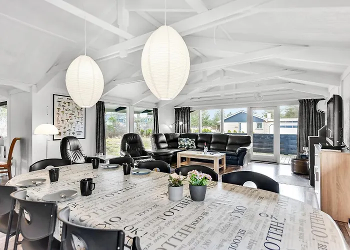 Five-bedroom In بلوكهوس